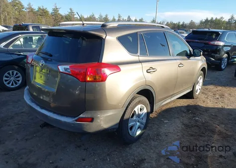 2015 Toyota Rav4 Le z USA, uszkodzony, nr VIN JTMBFREV2FD169843